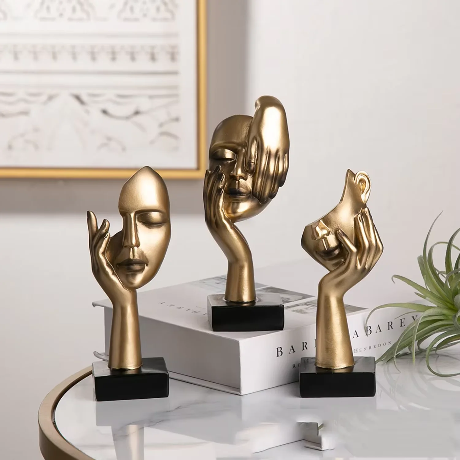 

Resin Abstract Decor Statue Table Decoration for Room Bedroom Office Nordic Abstract face sculpture