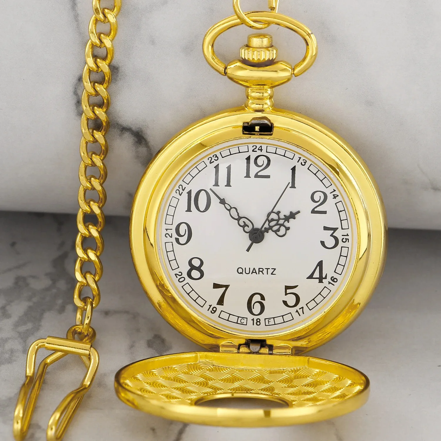 Luxury Gold Quartz Pocket Watch Men Women Hollow Roman Numerals Case Vintage Necklace Best Gifts Reloj Hombre