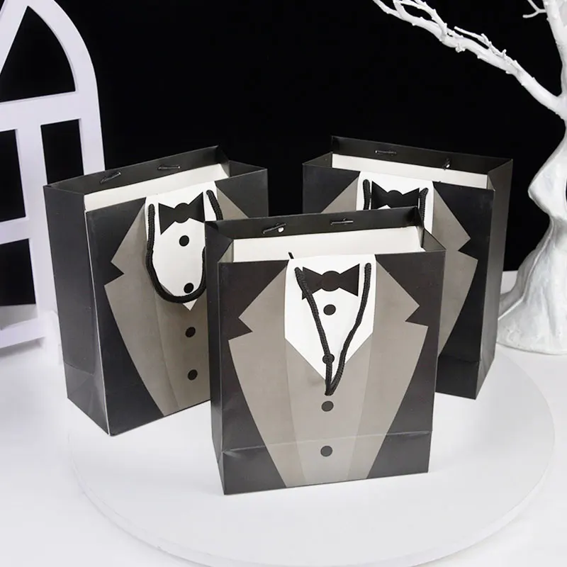 5pcs Tuxedo Groomsmen Paper Gift Bags Tuxedo Pattern Gift Carry Bag With Handles Wedding Bridal Party Favour Groomsmen Gift Bags