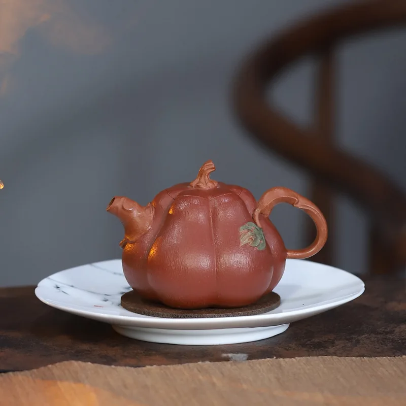 Yixing Handcrafted Bionic Pot Made From Huanglong Mountain Raw Clay Thin-Walled Pumpkin-Shaped Tea Pot 210ML