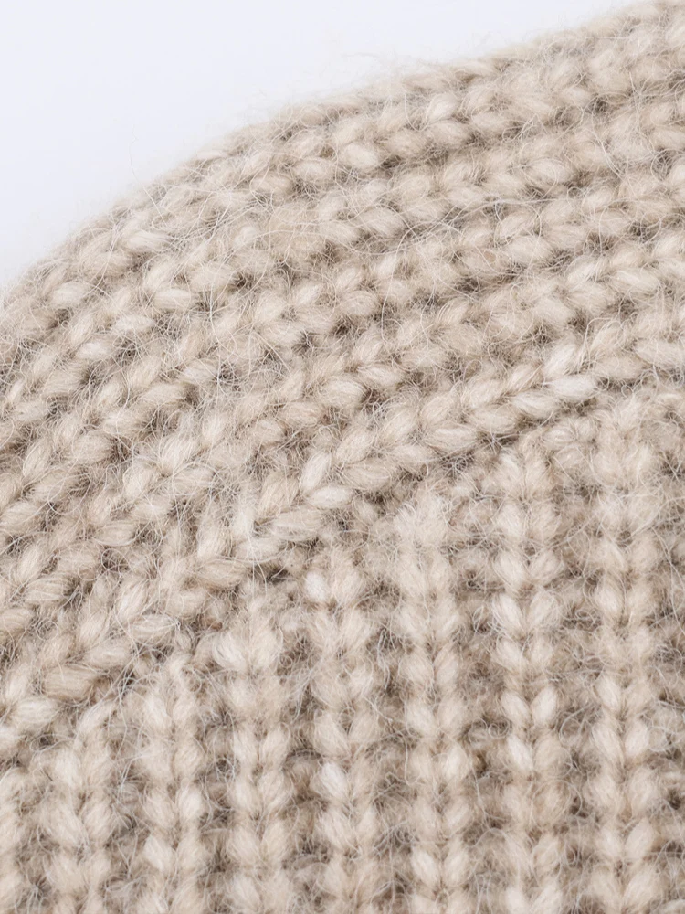 새로운 유럽 스타일 여성 패션 스웨터: 스타일리시하고, 다재다능하며, 몸매를 돋보이게 하며, 리본 디테일로 장식되어 있습니다.