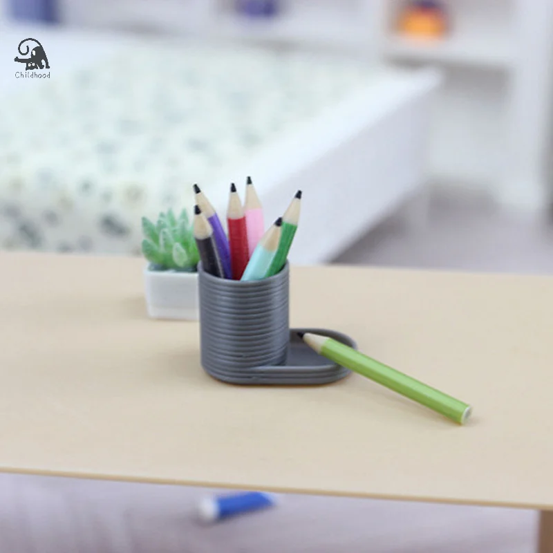 1 Set 1:12 Dollhouse Miniature Dollhouse Pen Holder+6 Colored Pencils Set Doll Home Decor Pretend Play Dollhouse Stationery Toys