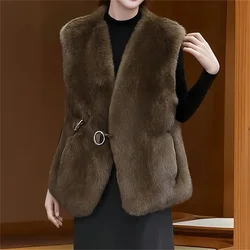 Vest Women 2026 Autumn/Winter New Fox Hair Nail Beads Loose Fur Jacket Quilted Fragrant Vest Coat Female Fur Coat Beading