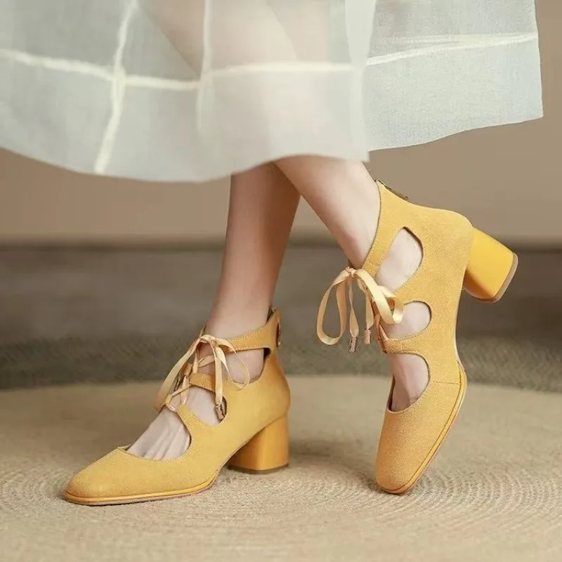 

Туфли на высоком каблуке в стиле ретро, женские весенне-осенние туфли с квадратным носком, на шнуровке, на блочном каблуке, без уставших ног, обувь больших размеров