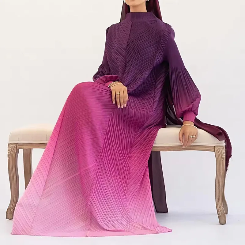 KAF Pleated Women Luxury Dress Round Neck Long Sleeve Gradient Color Design Loose Plus Size Dubai Luxury Dress 2025 Spring New