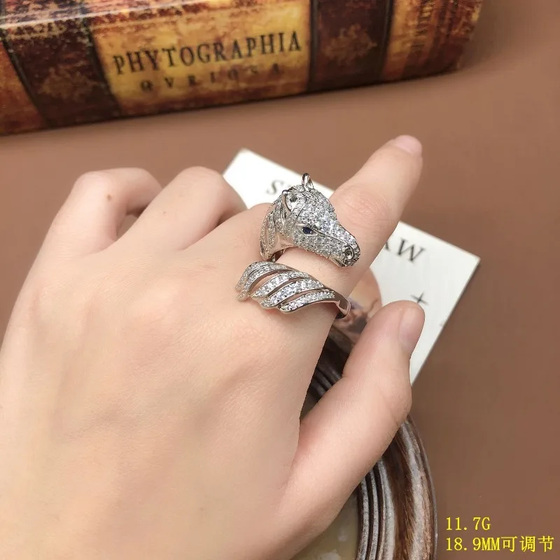 

Design Sense Medieval Jewelry Heavy Industry Jewelry Animal Horse Ring Copper Inlaid Zircon Exquisite Fashion Jewelry