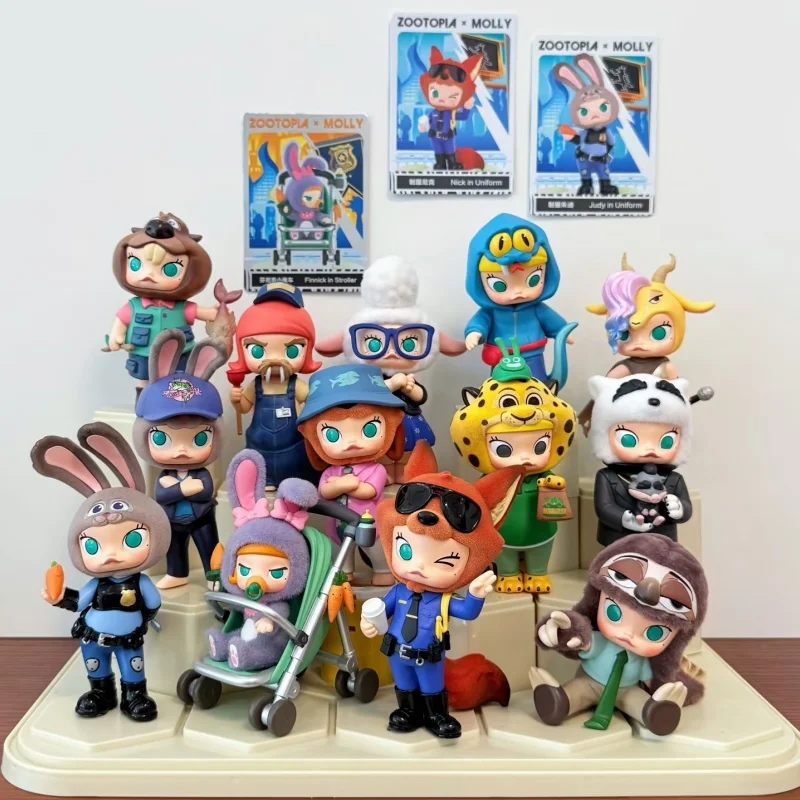 

2025 New Product Bestseller Popmart Genuine Molly Crazy Animal City 2 Series Blind Box Handmade Mysterious Guessing Bag Ornament