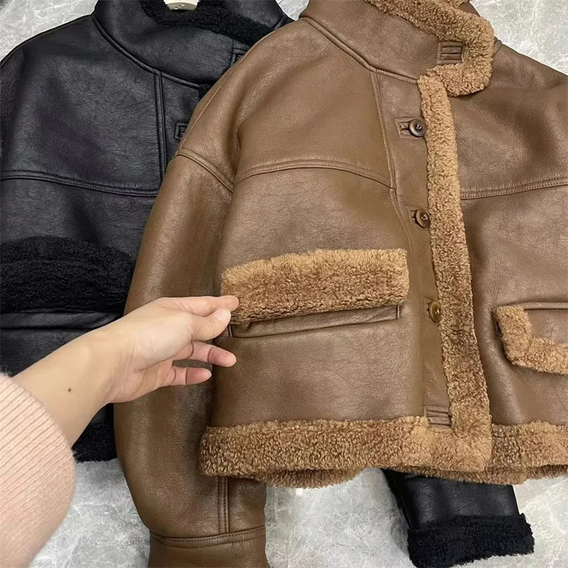 2025 السيدات طويلة الأكمام بولي Leather سترة جلدية الشتاء الإناث الوقوف طوق رشاقته معطف جلد ريترو المرأة موضة فو الجلود القمم