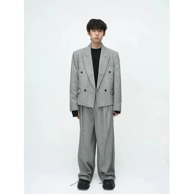 

Korean Style Men's 2 Piece Casual Suit Solid Color Shoulder Pads Short Blazer Loose Double-Breasted Daily Outfit Set