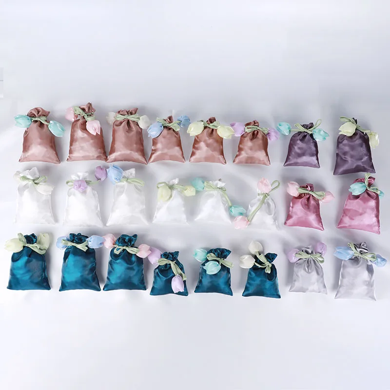 

2025 Best PouchesNew Water Silk Fabric Drawstring Pouch Tulip Design Luxury Jewelry Packing Bags Factory Wholesale Perfume Bags