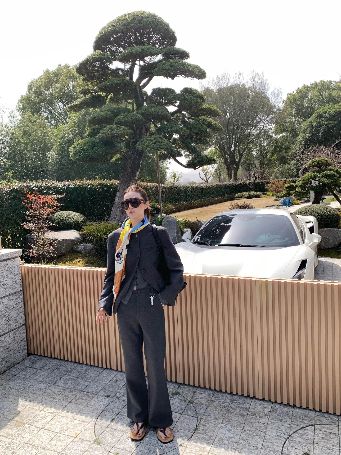 

Модный корейский костюм Vcruan Axi Zhong: комплект из двух предметов (рубашка с длинным рукавом и брюки) из полиэстера, новинка весны 2026 года для женщин