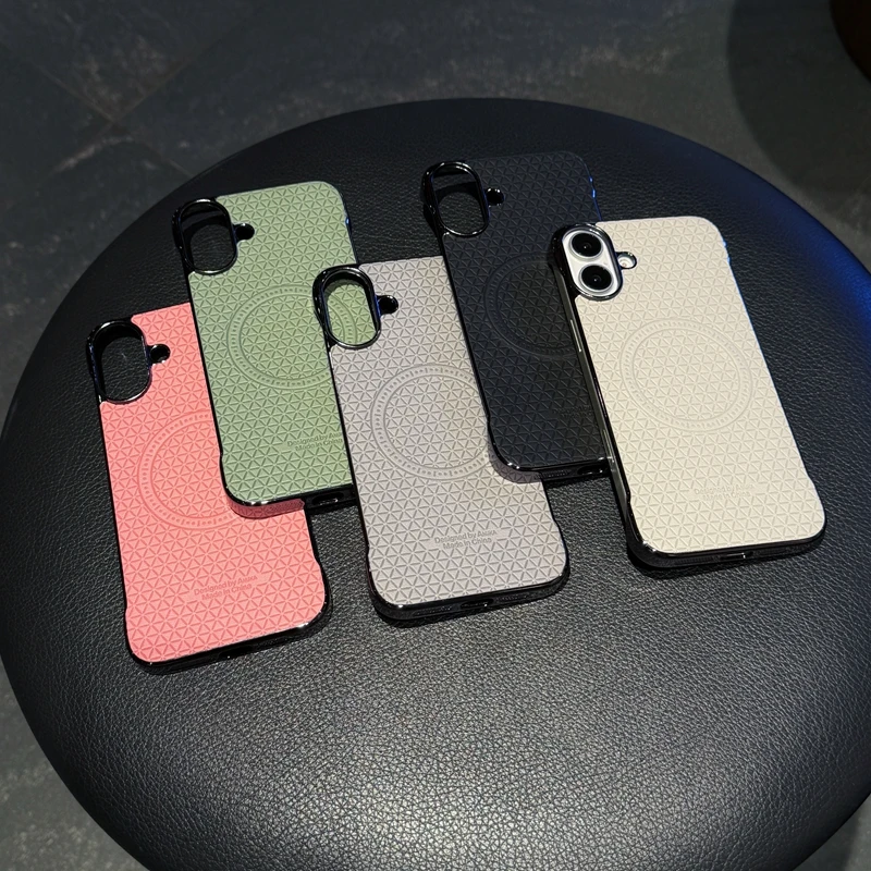 HOCE رقيقة جدا فرملس مطلي المغناطيسي جراب هاتف آيفون 16 15 14 برو ماكس 16 زائد شحن لاسلكي بولي أغطية أغطية جلد