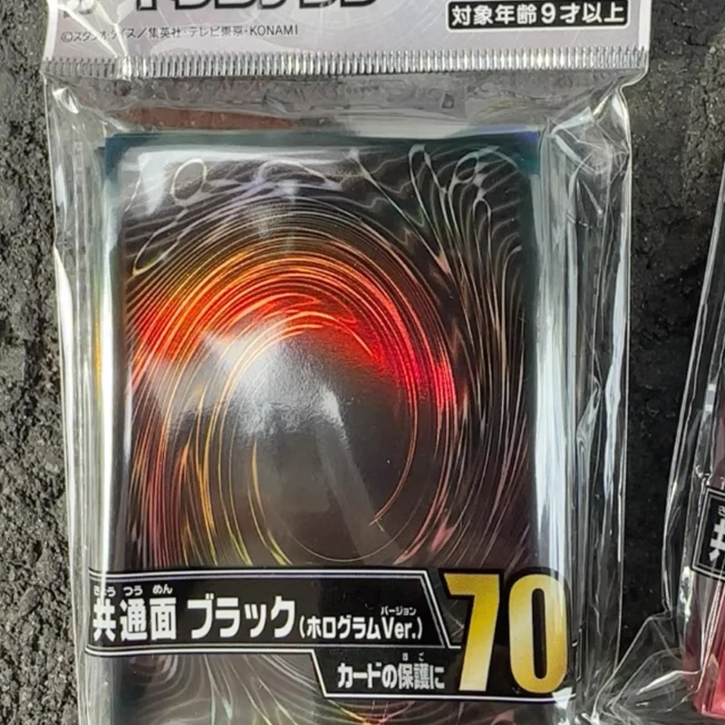 Новинка 2025 года, рукава для карт YuGiOh Duelist, 70 шт., 63x90 мм, голографический набор HR, 5 цветов, официальные защитные рукава в стиле аниме, подарок для детей