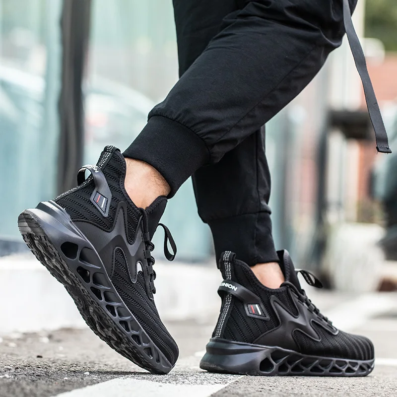 安全靴 スチールトゥブーツ メンズ 快適な作業靴 耐衝撃 落下防止 ワークスニーカー 保護ブーツ