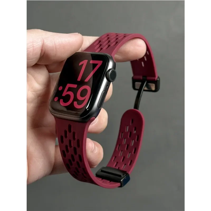 

Силиконовый ремешок для Apple Watch Band 49 мм, 46 мм, 45 мм, 44 мм, 42 мм, 40/41 мм, магнитный браслет Correa iWatch Series 10 9 8 7 6 5 4 Ultra