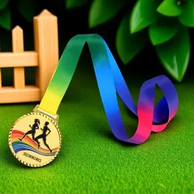 

Металлические медали для марафонских забегов из цинкового сплава, наградные медали для спортивных мероприятий, достижений на беговых трассах, медаль за первое место