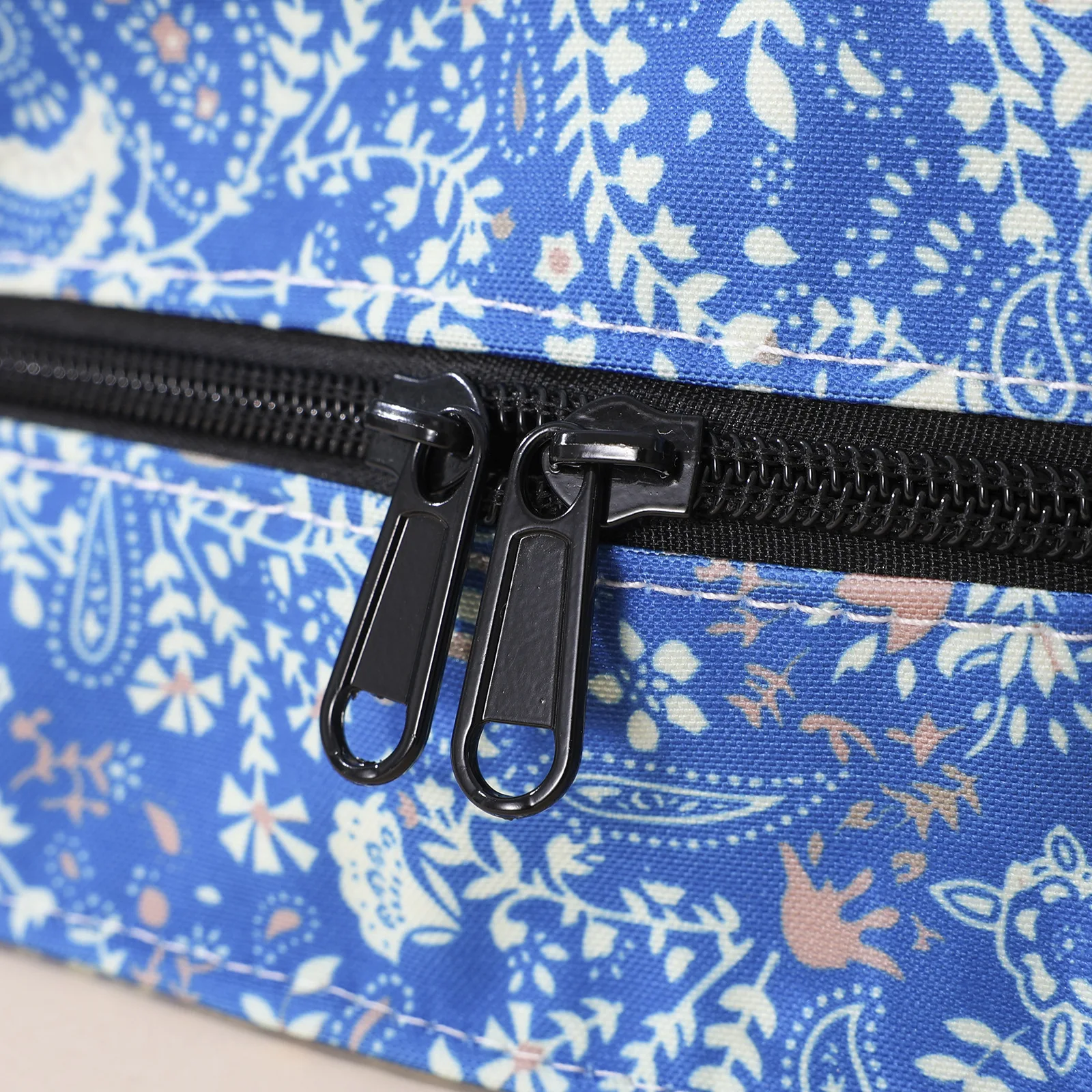 Modische neue multifunktionale Handtasche mit bedrucktem Design, tragbar, hoher ästhetischem Wert, großes Fassungsvermögen. – Detail 11
