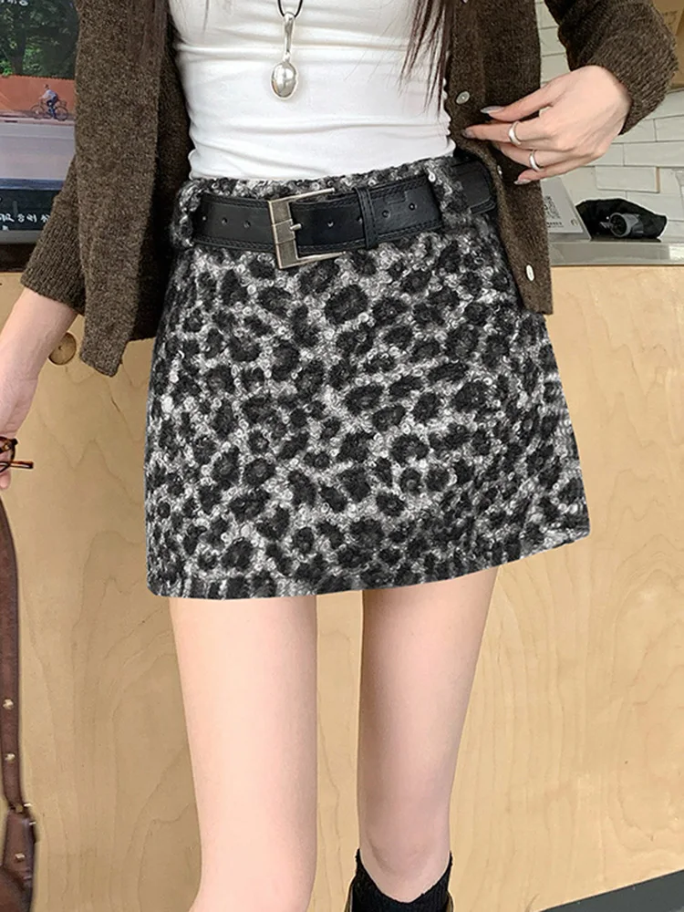 تنورة كلاسيكية على شكل الفهد Y2K للسيدات لخريف وشتاء من الصوف الصناعي بخصر عالٍ تنانير صغيرة ضيقة ملابس هيب هوب الأمريكية تنورة كلاسيكية للسيدات