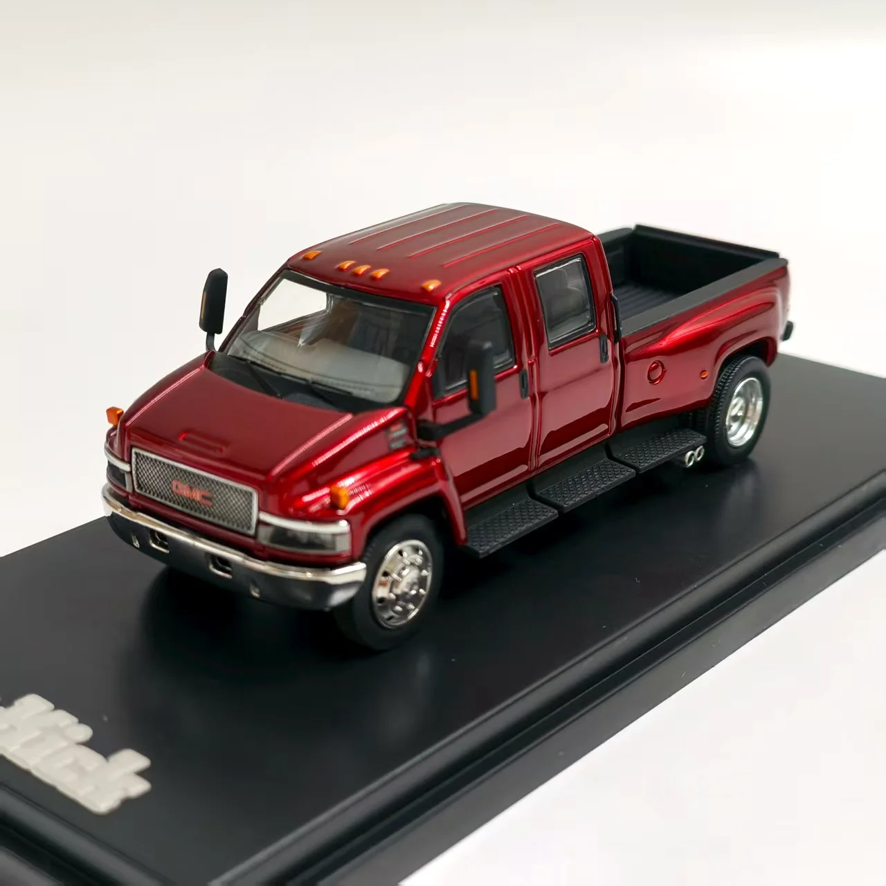 

Diecast Singapore Exhibition 1:64 Scale GOC&MK GMC TOPKICK Pickup Police Alloy Car Model Collectible Toy Gift Souvenir
