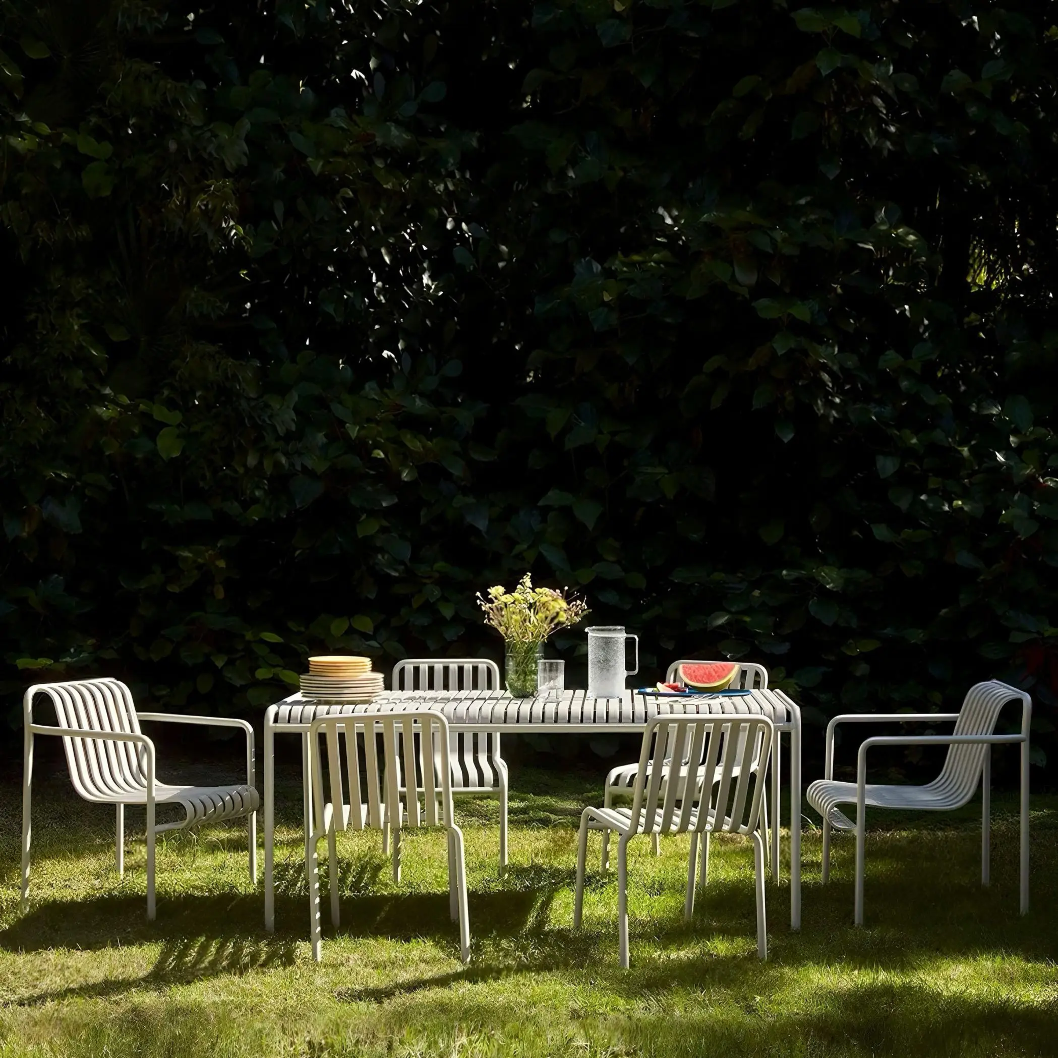 !@Three-Piece Metal Table Chair Combination Modern Eco-friendly Durable Outdoor Dining Gardens Open-Air Restaurants Cafes