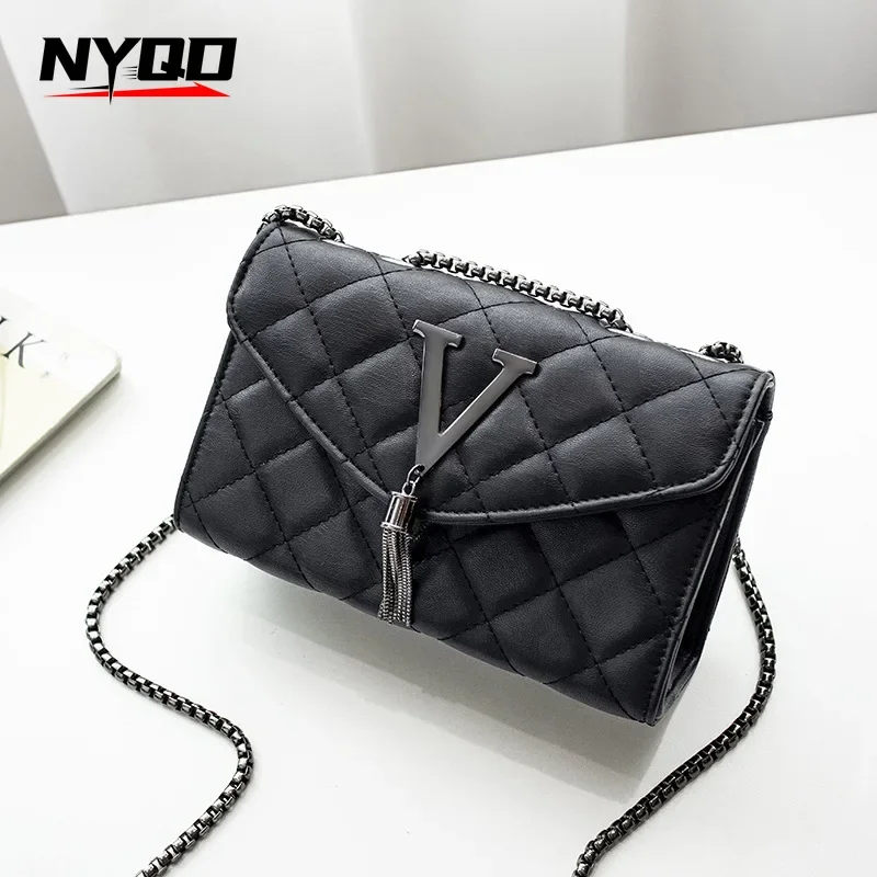 Classic Ladies Diamond Shoulder Messenger Bag Women PU Tassel Plaid Female Chain Crossbody Square Bag Luxury Handbags and Purse