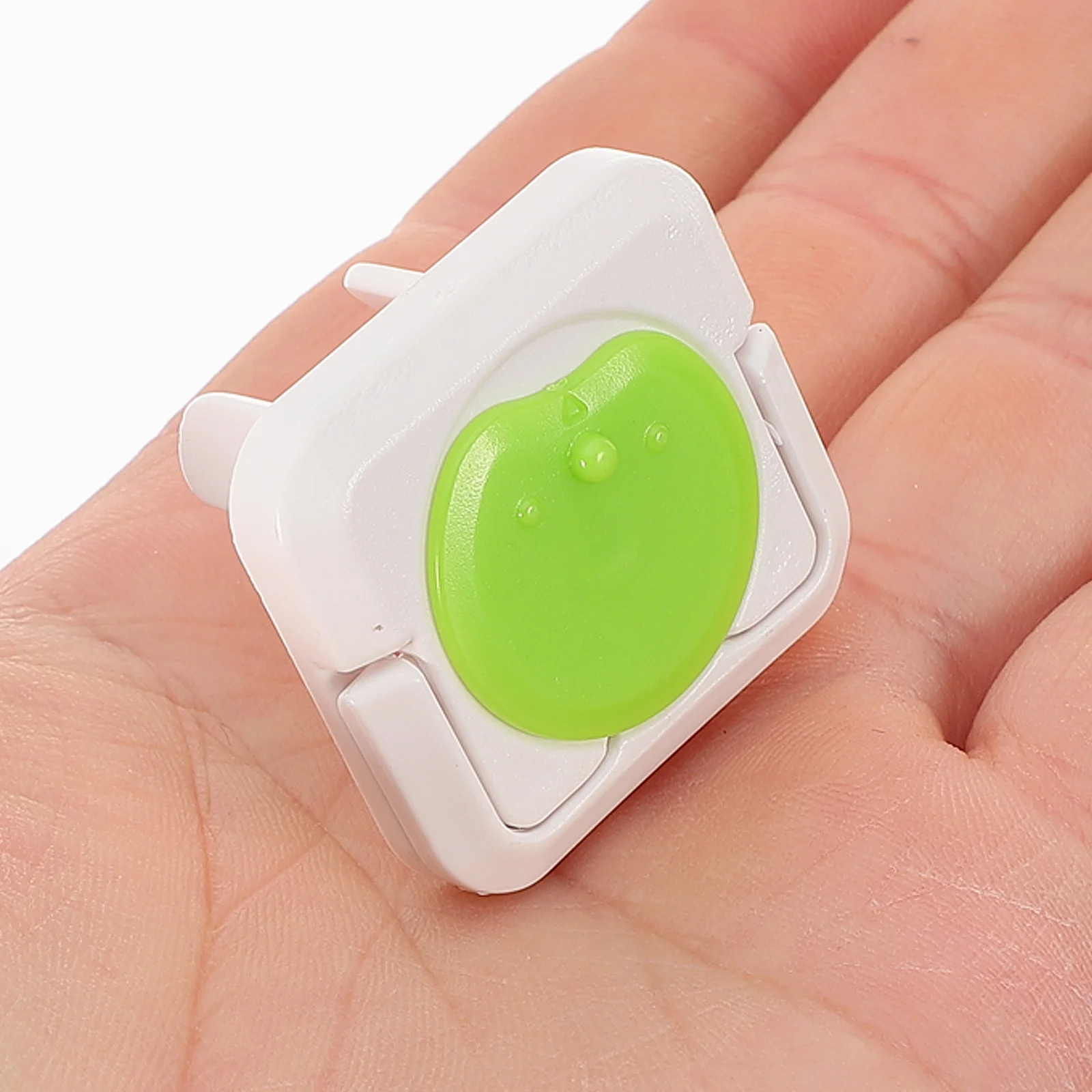 

24Pcs Baby Proofing Plug Covers Electrical Outlet Protectors Design Sufficient Quantities 2 Prong 3 Prong