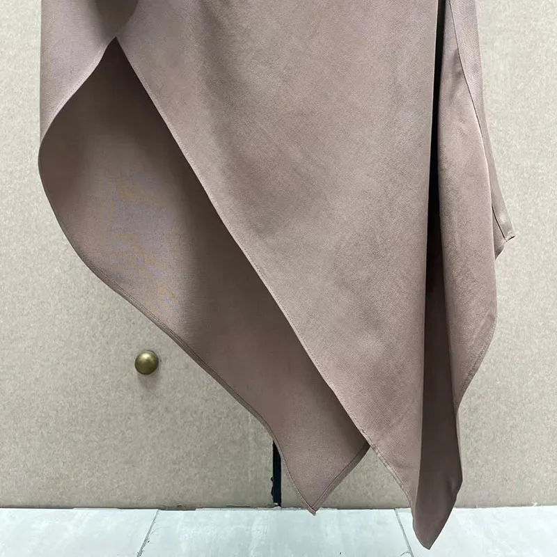 فستان نسائي بياقة غير متماثلة وأكتاف مبطنة مصبوغة، تنورة طويلة غير متماثلة ذات ياقة وأكمام طويلة، فستان مأدبة، 2025، #6