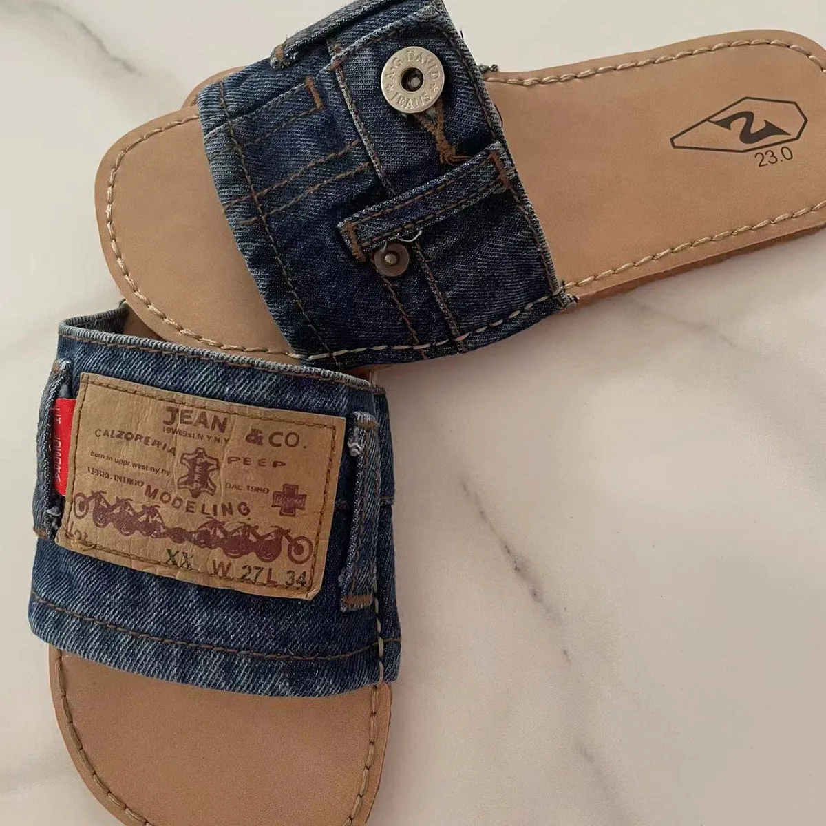 Summer Boys and Girls Sandals 2024 Summer New Oxford Flat Bottom Fashion Denim Upper Anti Slip Comfortable Children's Sandals