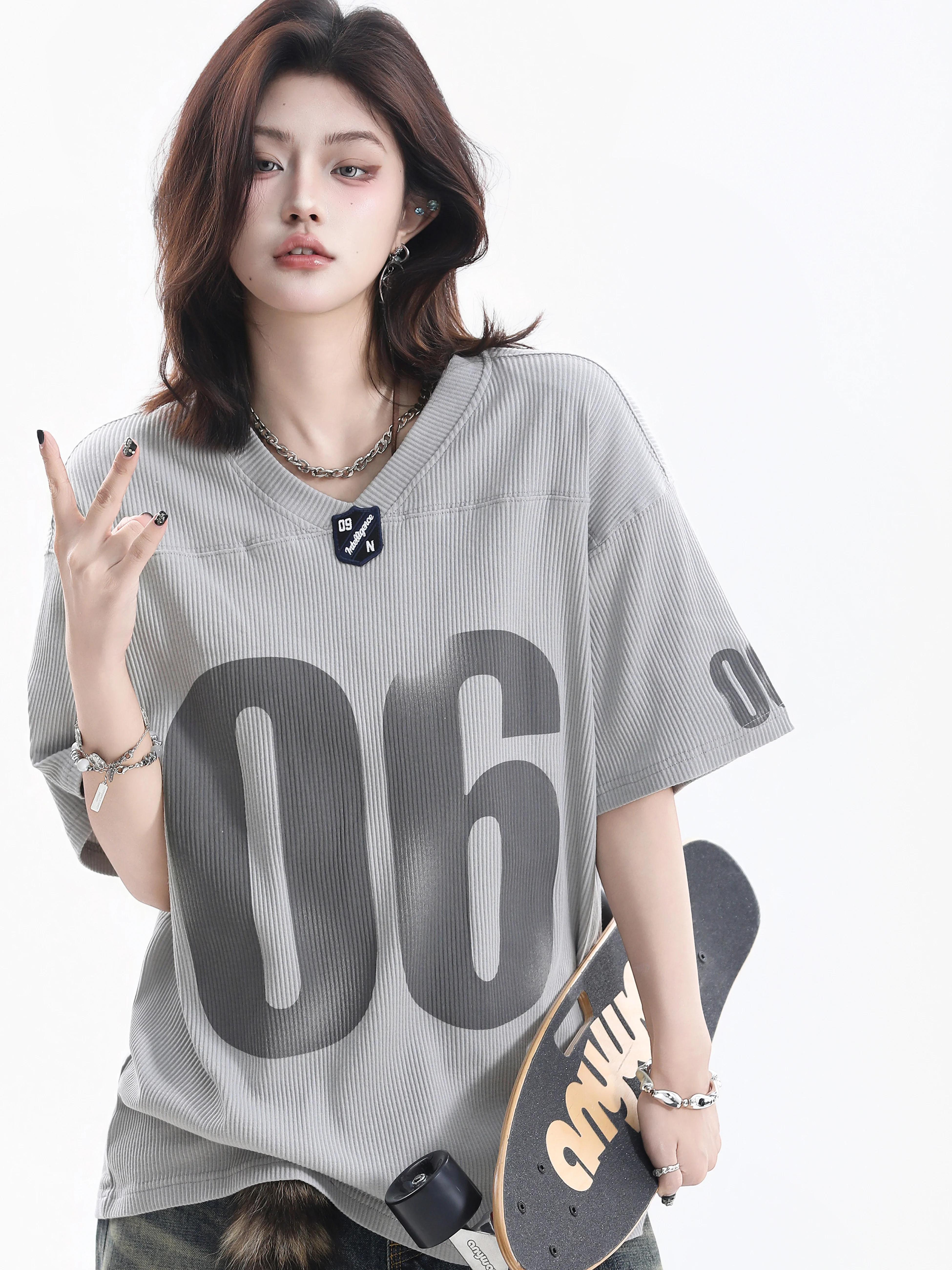 Retro Vintage Printed V-Neck T-Shirt Women's Short Sleeve Korean Style Casual Loose Fit Ball Game Shirt Unisex Summer Top