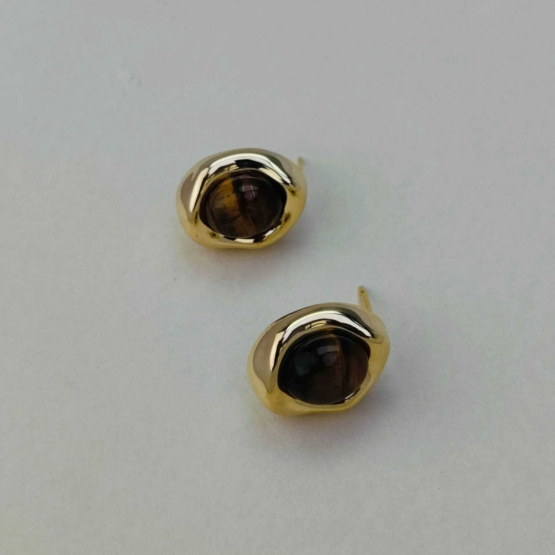 Boucles d'oreilles en pierre d'oeil de tigre pour femmes, style Maillard, café, document, mode, polyvalent, tempérament, lumière, luxe, nouveau