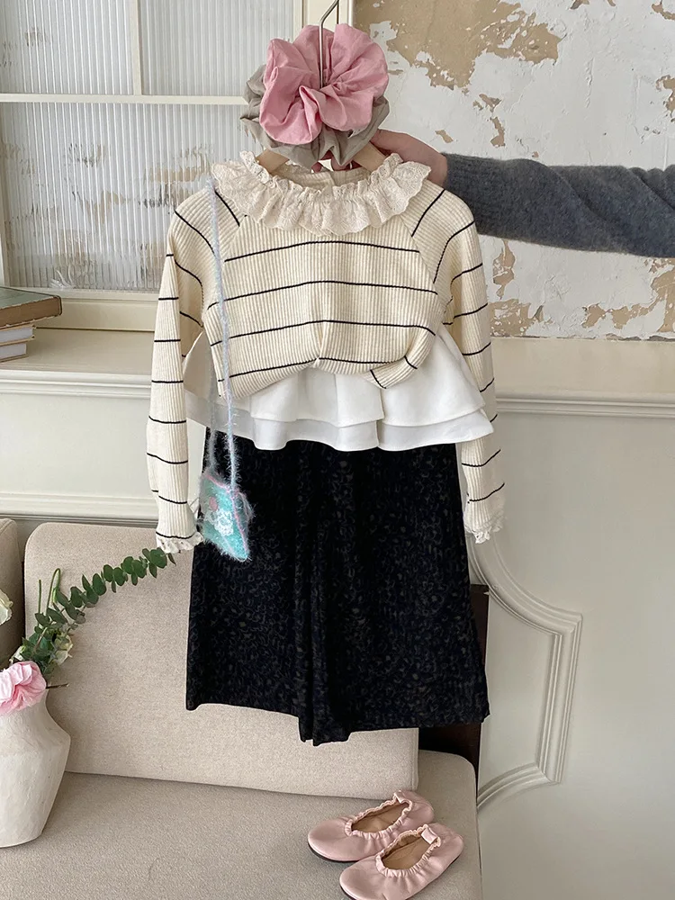 

Girls2025Spring New Set Lace Trim Striped Top Fashionable Leopard Print Pants Short Skirt Hip Cover Trend