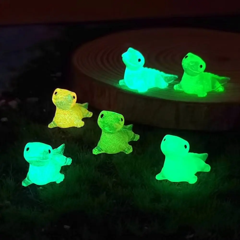 Resin Ornaments Cute Mini Lizards Resin Craft Glow At Dark Lizards Miniatures Cartoon DIY Garden Lizard Ornaments Garden Decor