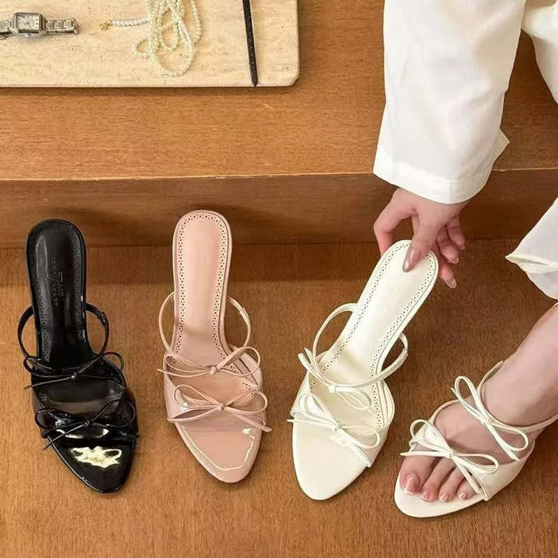2026 Neue Sommer-Sandalen im französischen Stil mit dünnem Absatz und offenem Zehenbereich für Damen, elegante High Heels für Frauen