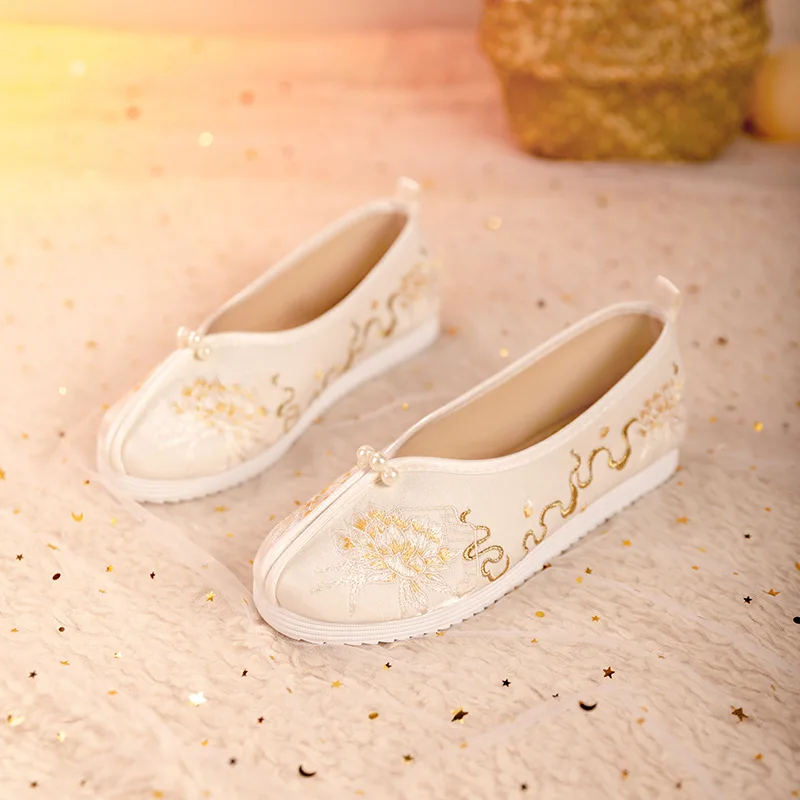 CY216 2024 Spring New Style Embroidery Hanfu Shoes Flat Breathable Comfortable Chinese Style Cloth Shoes Hanfu Shoes Women