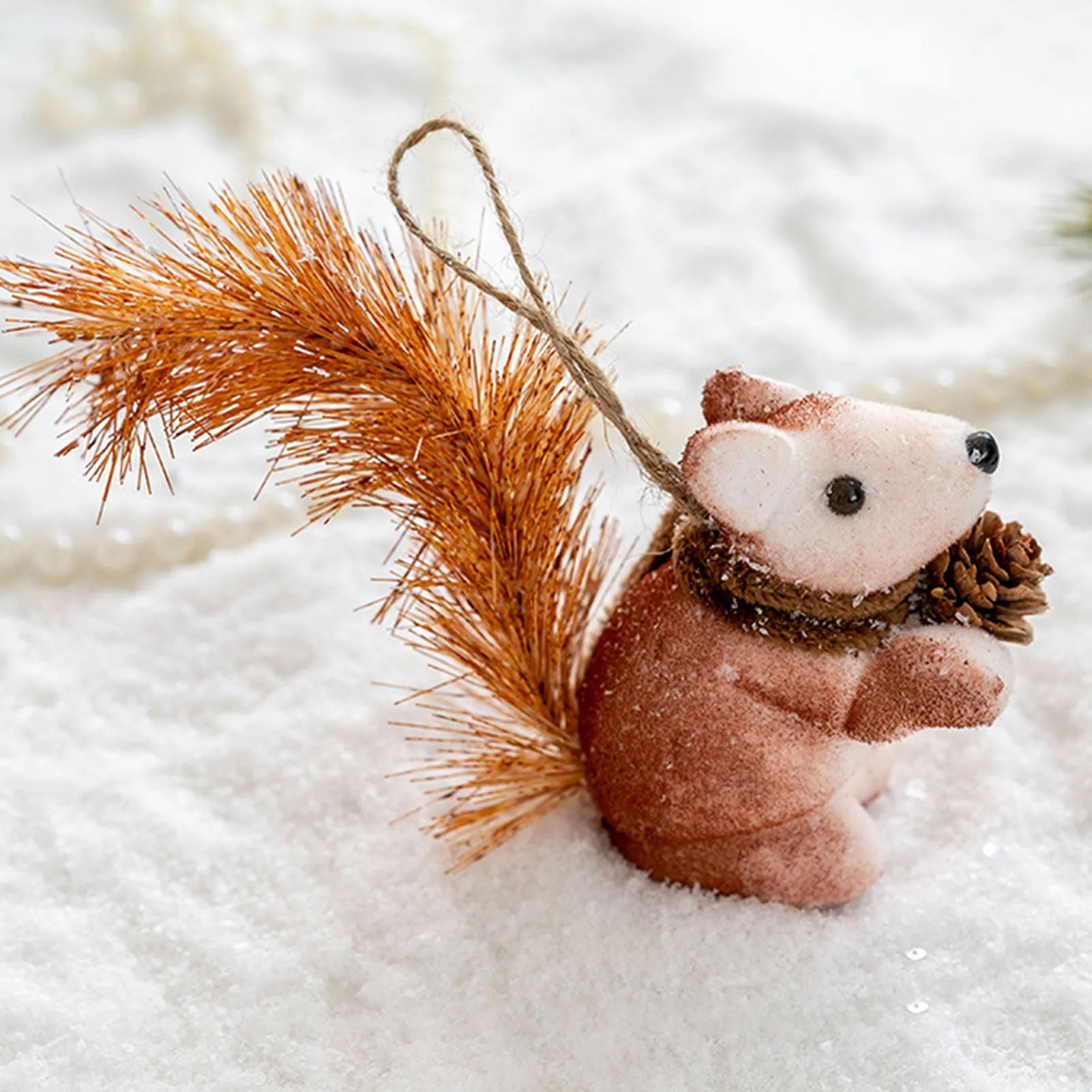 Squirrel Christmas Ornaments Fruit-Carrying Squirrel Hanging Ornament for Christmas and New Year Gift