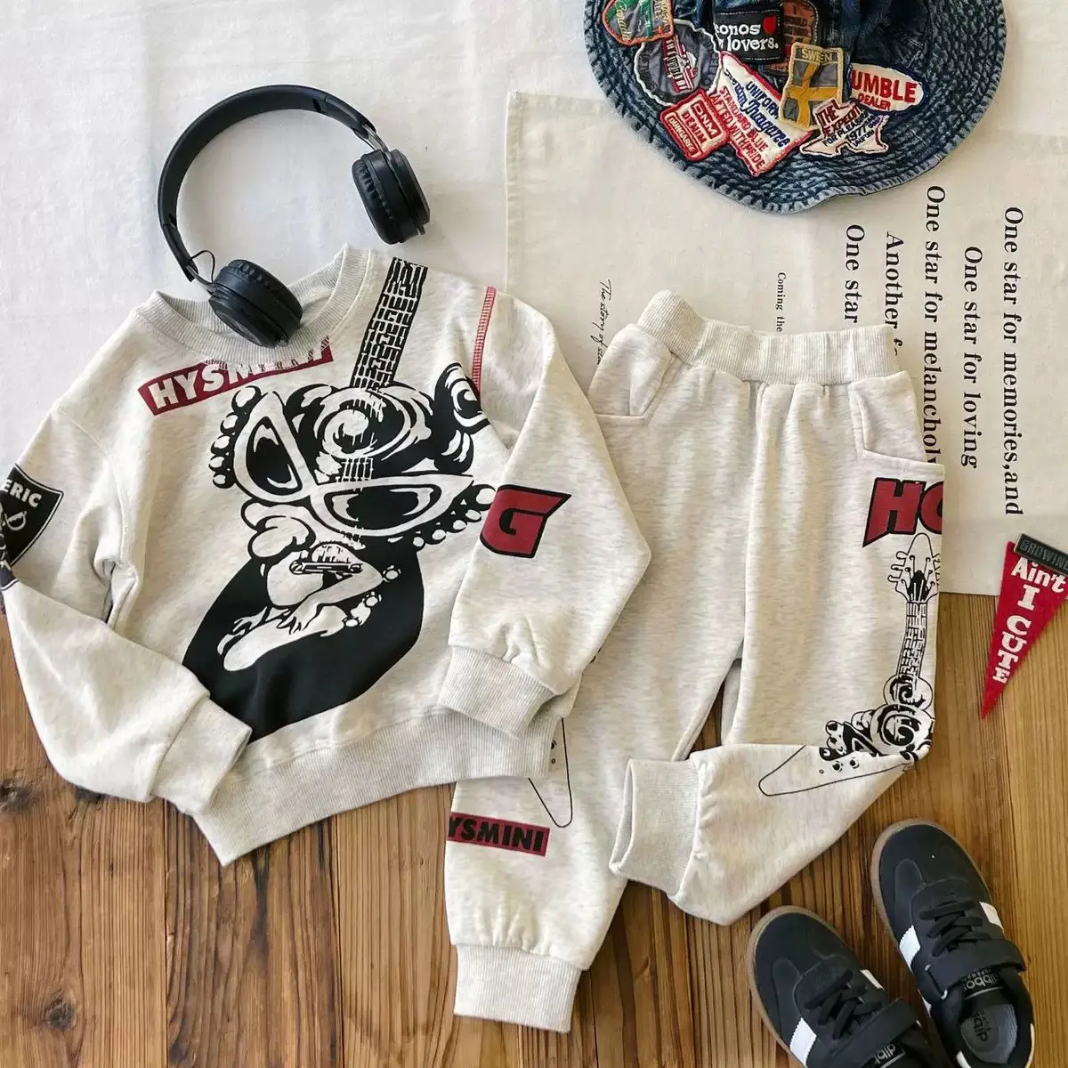 

2025 New Japanese Kids Clothes Sets Girls Boys Hoodie Tops +Pants Children Sport Autumn Vintage Hysteric Mini Outfits 90-150cm
