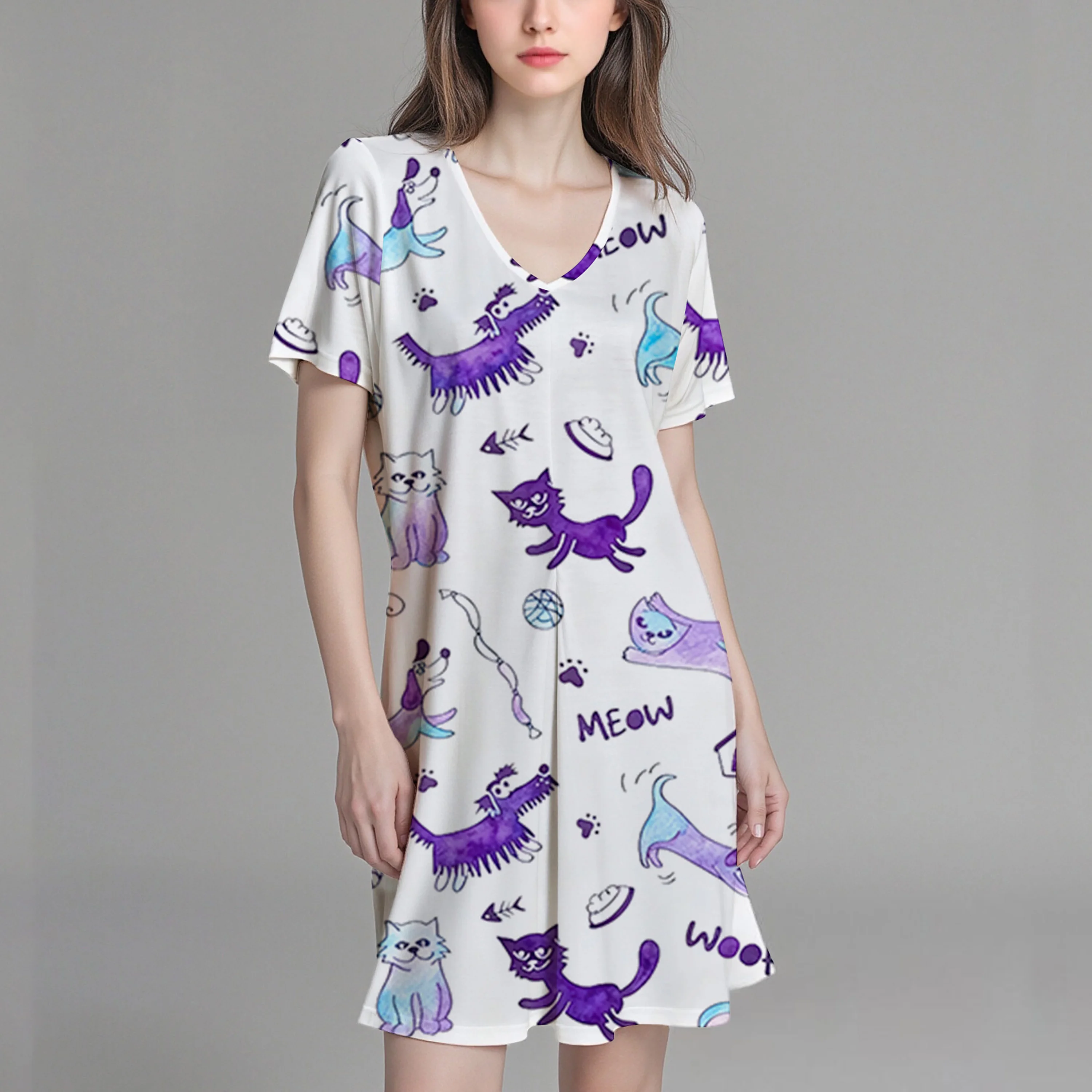 New women's dress, V-neck short-sleeved T-shirt with cartoon print, casual, fashionable, versatile and unique.