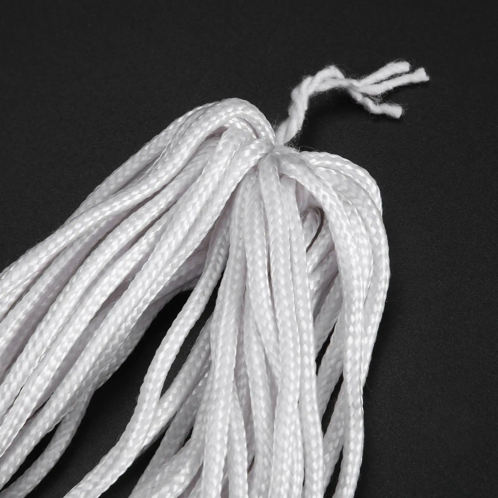 B93B-4 Stück professionelles, robustes Basketballnetz, passend für Standard-Innen- oder Außenfelgen – Weiß, 12 Schlaufen