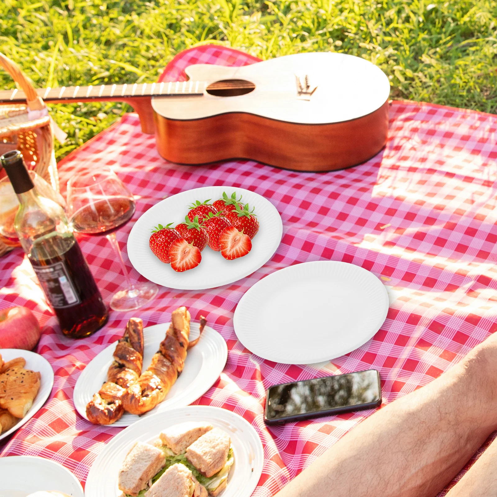 

50pcs Plates 6 Disposable Dinner Plate Inch Disposable Cake Tray Dinner Party Favor Party Supplies Household Food Plate