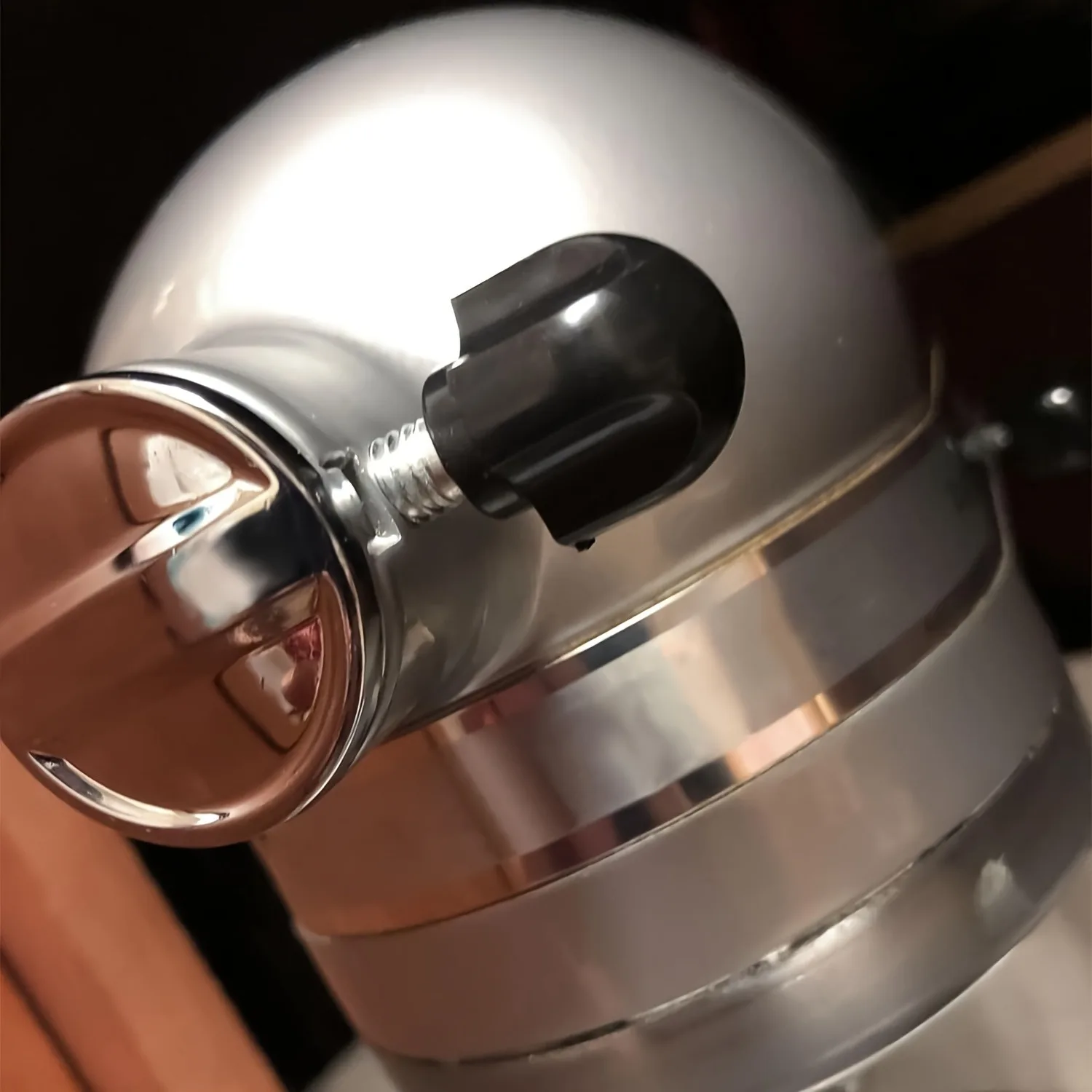 قطع غيار لـ Kitchenaid، وغطاء مرفق المحور ومسمار مقبض الإبهام المرفق، والنوابض المصنوعة من الفولاذ المقاوم للصدأ، والغسالات