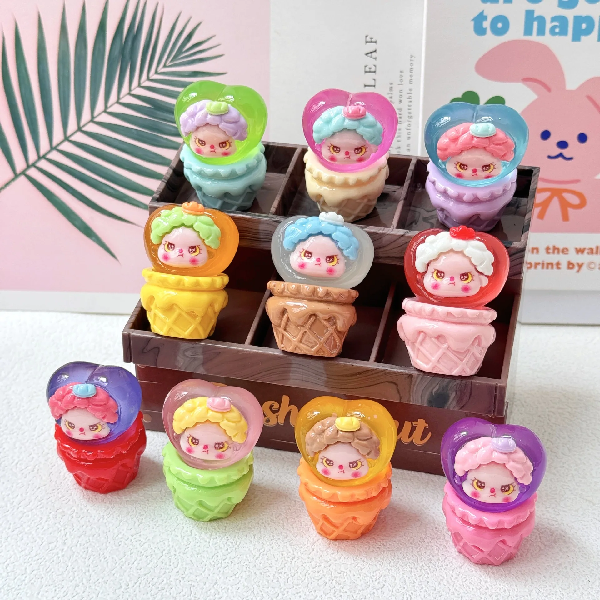 

Glow-in-the-dark ice cream, diy keychain pendants, cartoon accessories, creative small ornaments, accessories and gifts