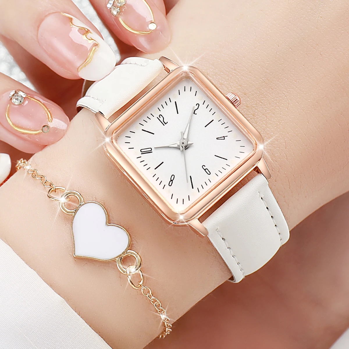 6PCS/Set Women\'s Watches Fashion Square Leather Band Quartz Watch Heart Bracelets Set(Without Box)