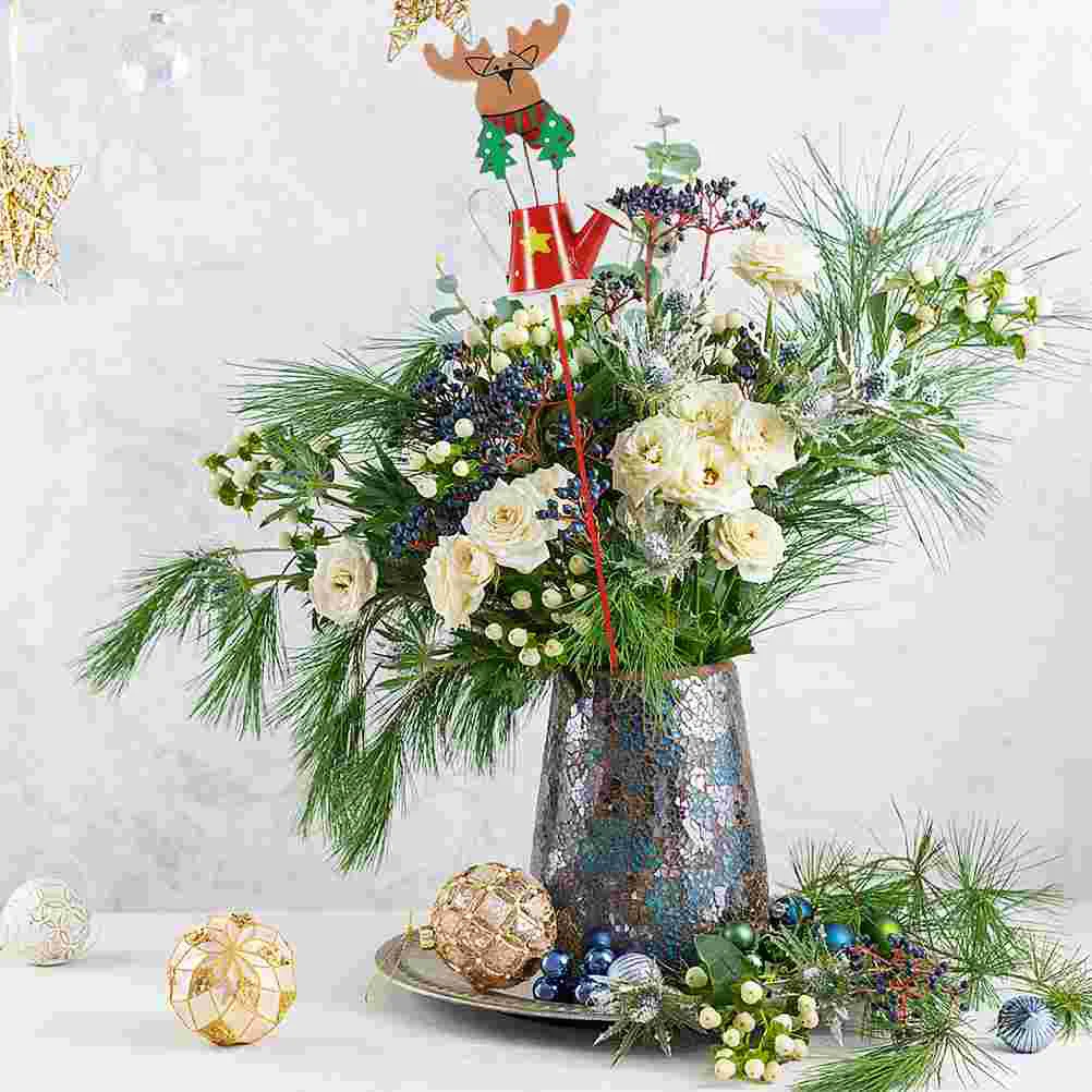 3pcs Christmas Garden Stake Plant Pot Sign Metal Christmas Lawn Stake Christmas Planter Pot Stake Sign Decor