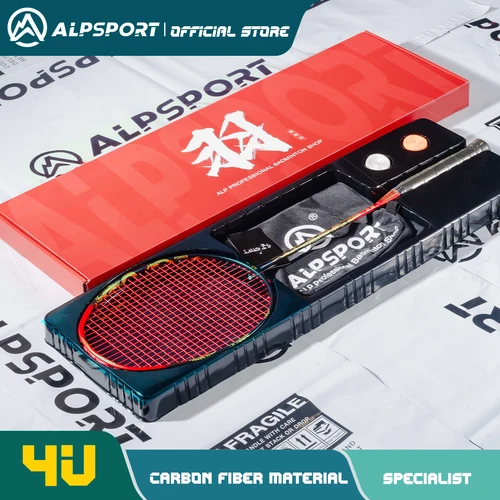 ストリング付きカーボンファイバーバドミントンラケット,プロの攻撃的なラケットalp qy 4u,美しいギフトボックス,オリジナルの米国,最大38ポンド