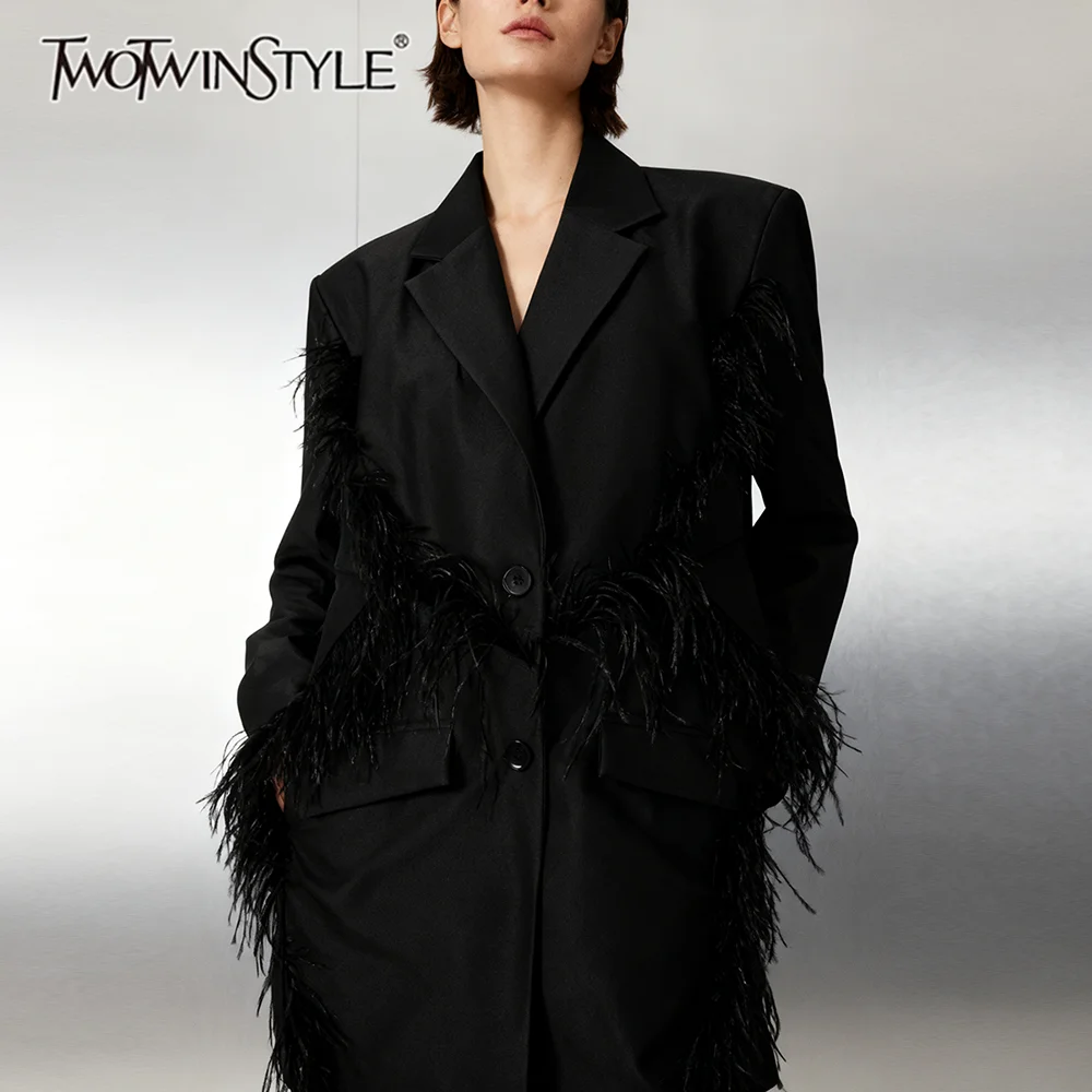 

TWOTWINSTYLE однотонные свободные элегантные пиджаки с перьями для женщин, модный пиджак с лацканами и длинными рукавами, женская осенняя одежда, новинка