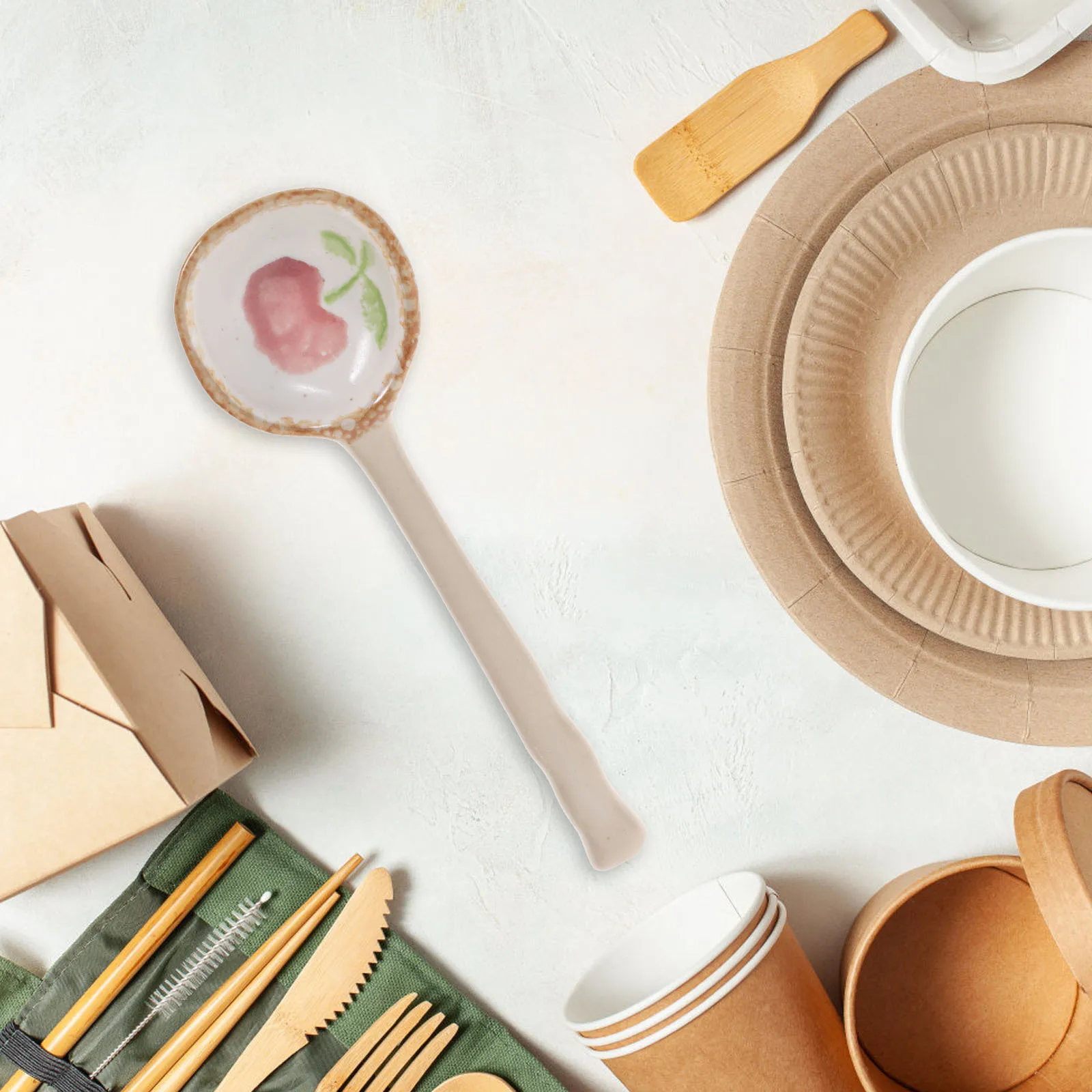 

Ceramic Soup Spoon Japanese Style Cartoon Pattern Exquisite Small Anti-Scalding Handle Multi-Function Kitchen Utensil Decorative