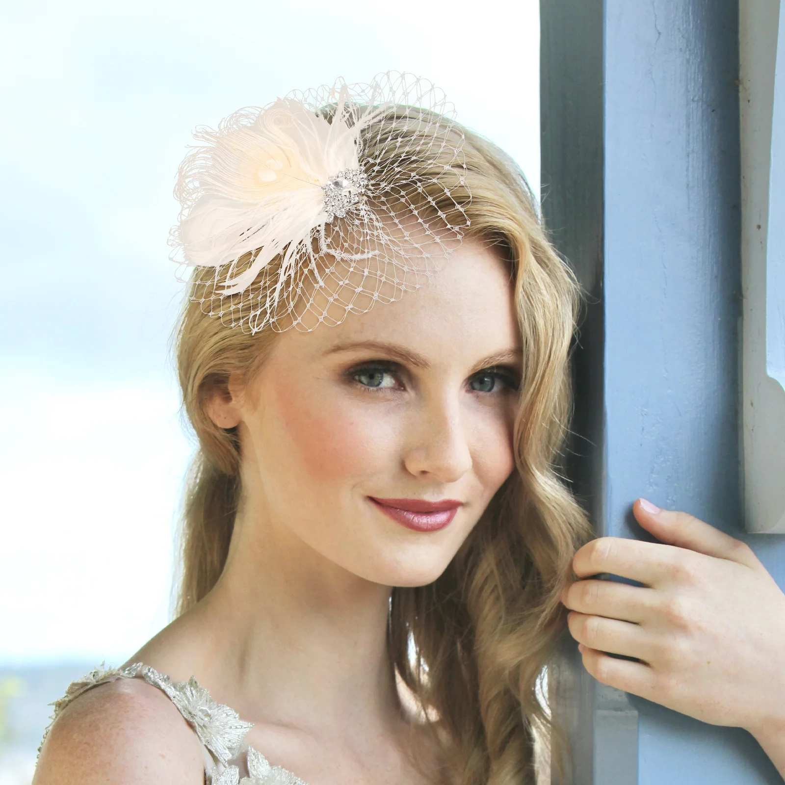 

Fascinator Hair Clip Mesh Headpiece Lightweight Bridal Wedding Party Tea Party Banquet Hair Accessories Women