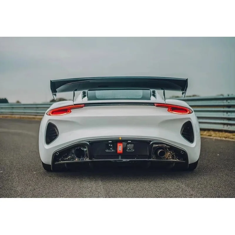 High Quality Dry Carbon Fiber Ultra Light Decorative Wing Rear Spoiler