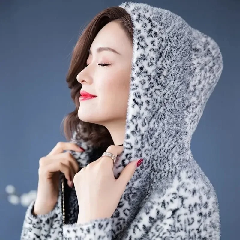 Autumn Winter Leopard Print Fur Coat Women's Knitted Cardigan Short Coats Faux Mink Fur Hooded Batwing Sleeve Thicken Outerwear