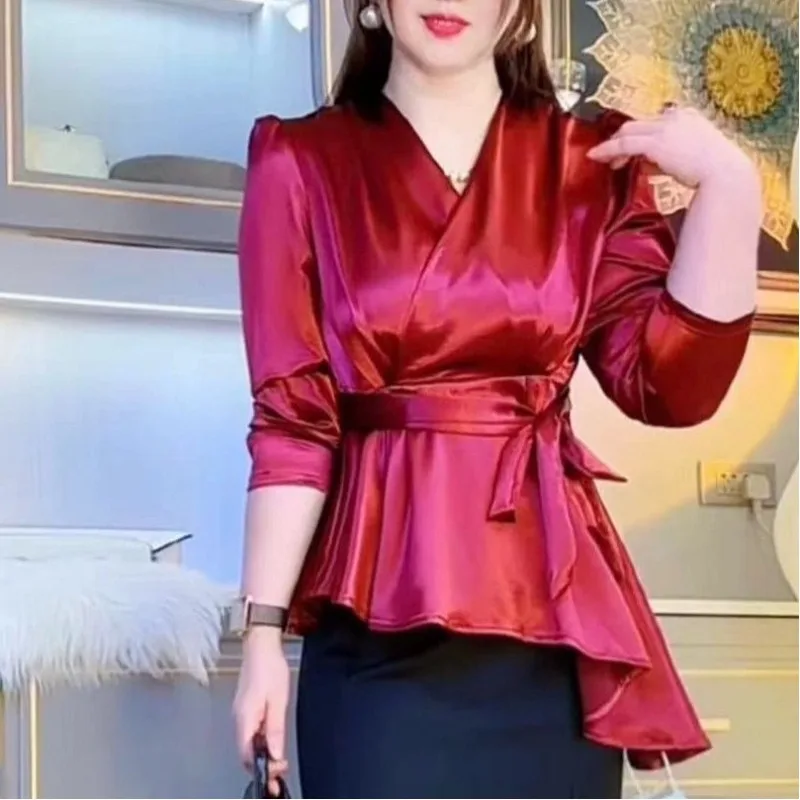 

Необычные атласные модные свободные простые элегантные темпераментные новые стильные однотонные женские рубашки с v-образным вырезом на шнуровке